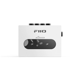 Reproductor de cassette FiiO CP13 en color blanco, con diseño compacto y botones para reproducir casetes antiguos.