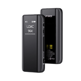 Amplificador y DAC portátil FiiO BTR15 con conexión Bluetooth, compacto y negro, mostrando sus botones y puertos.